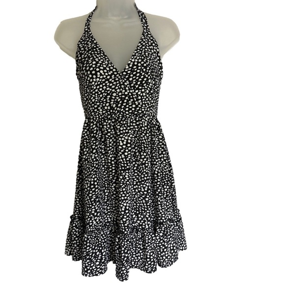 Crescent Dresses & Skirts - Crescent Black & White Print Halter Dress Ties in Back